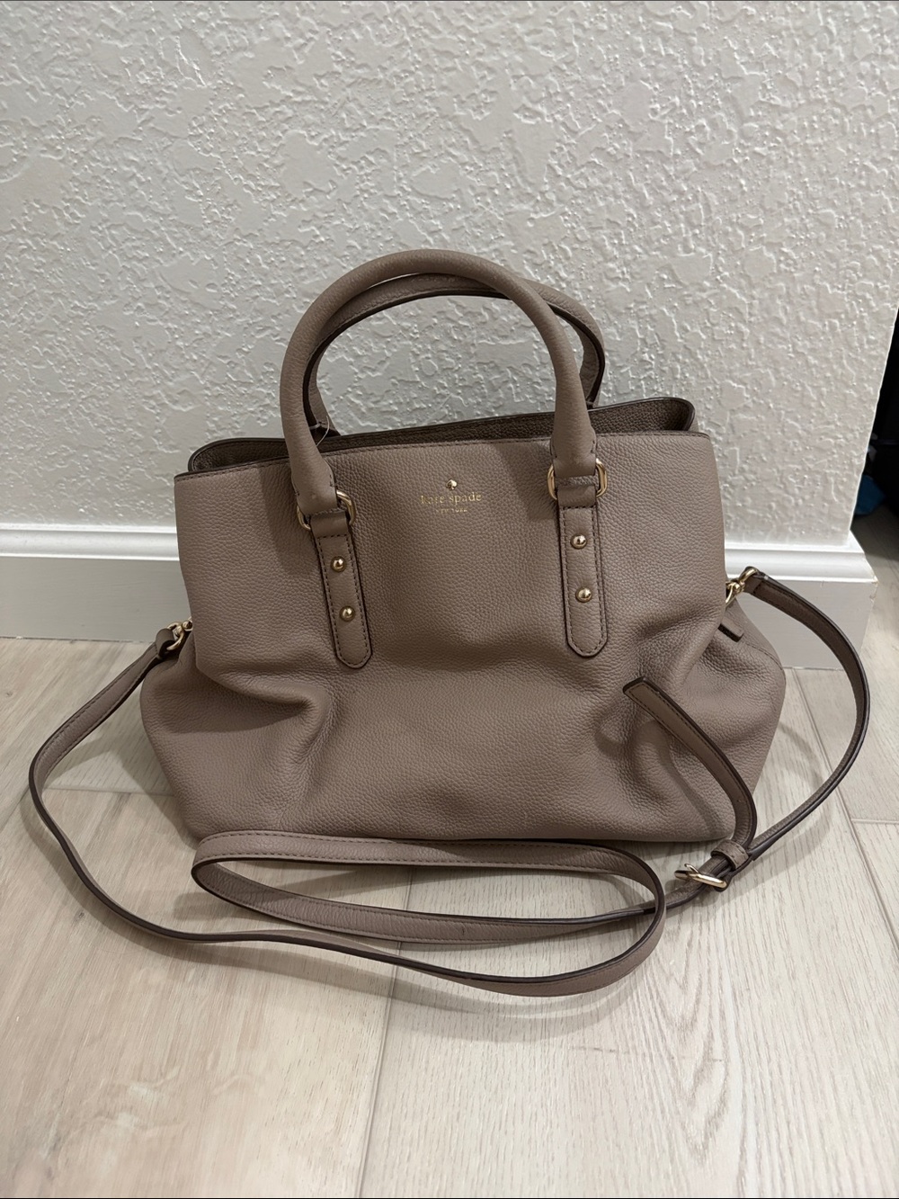 Kate spade crossbody shoulder arm purse
